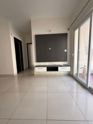 Room in 2 BHK Apartment at Provident Park Square, Kanakapura Road – for Rent