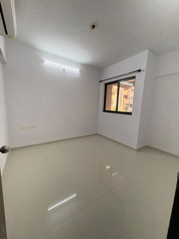 Room in 1 BHK Apartment at Lodha Palava City Lakeshore Greens, Dombivli East – for Rent