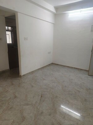 Room in 1 BHK Apartment at Shraddha Privilege, Kannamwar Nagar – for Rent