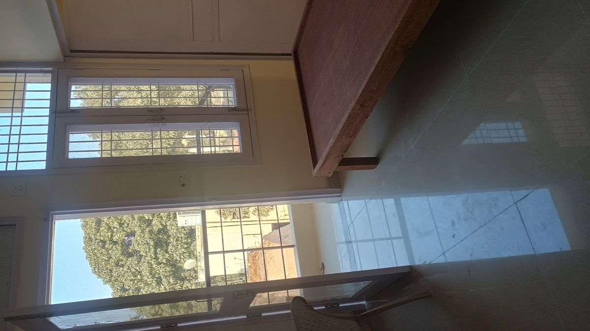 1 Rk+ Extra Room Builder Floor For Rent in Saket
