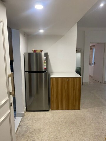 Bathroom in 1 BHK Apartment at The Retreat Gurgaon, Sector 41 – for Rent