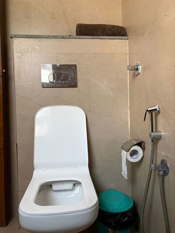 Furnished Amenities in 3 BHK Apartment at Skynet Towers, Patiala Road – for Rent