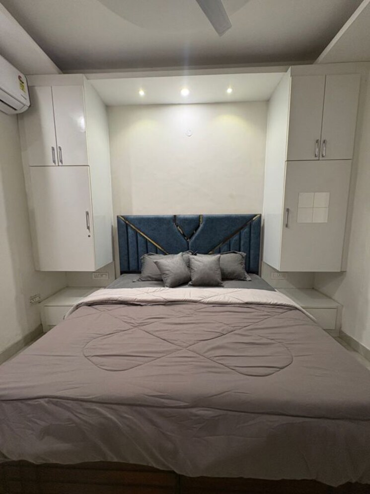 Bedroom, skynet-towers 3 Bedroom 1600 Sq.Ft. Apartment In Patiala Road Zirakpur 9946313