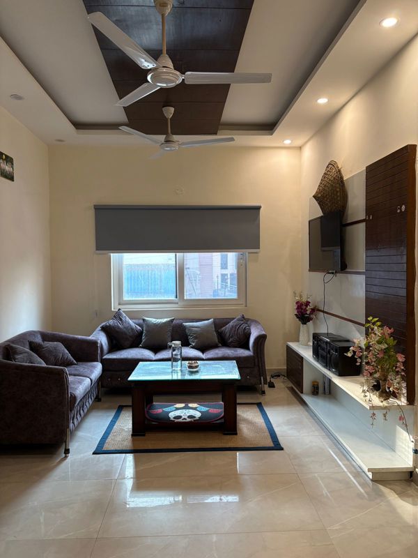 3 BHK + Servant Room Apartment For Rent in Skynet Towers
