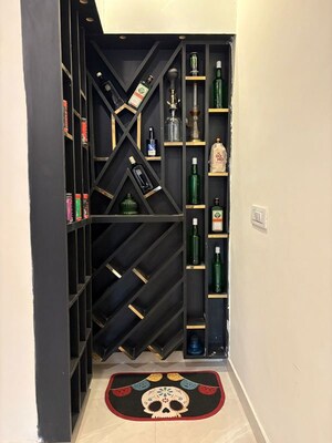 Staircase in 3 BHK Apartment at Skynet Towers, Patiala Road – for Rent