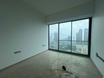 Room in 4 BHK Apartment at Rustomjee Crown, Prabhadevi – for Sale