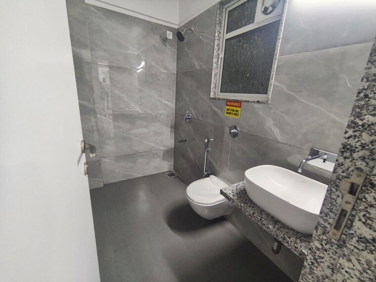 Bathroom, space-paramount-tower 3 Bedroom 1172 Sq.Ft. Apartment In Kondhwa Pune 9946329
