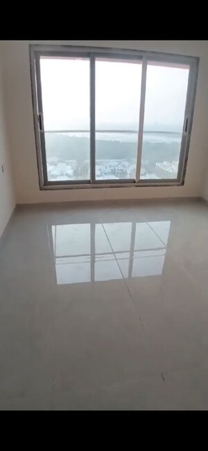 2.5 BHK Apartment For Rent in Bharat Arize, Goregaon West