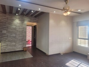 Room in 2 BHK Apartment at Nyati Evita, Dhanori – for Rent