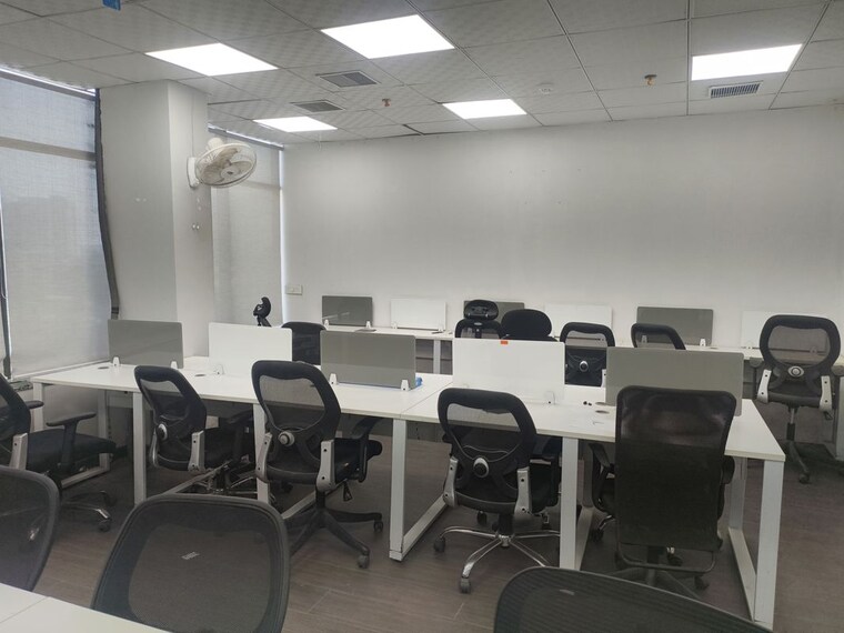 Team Area, industrial area Commercial Office Space 1300 Sq.Ft. In Industrial Area Mohali 9946365