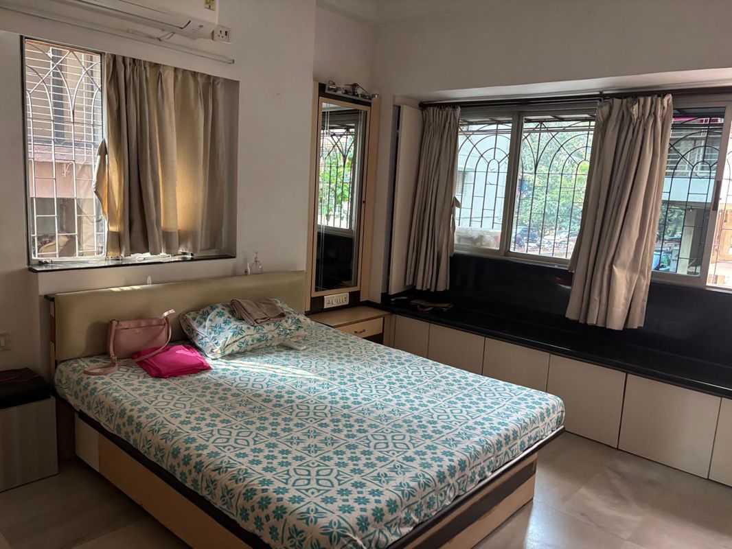 2 BHK + Pooja Room Apartment For Rent in Swastik CHS Vile Parle West