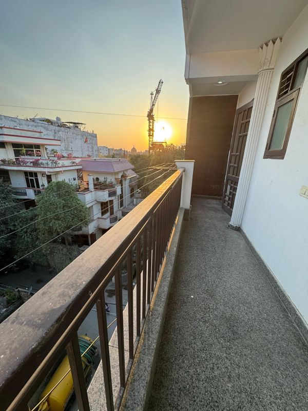 2 BHK + Servant Room Apartment For Rent in Palm Residency Chhatarpur