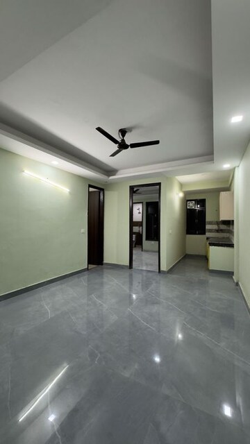 Room in 2 BHK Builder Floor at Palm Residency Chhatarpur, Rajpur Khurd Extension – for Rent