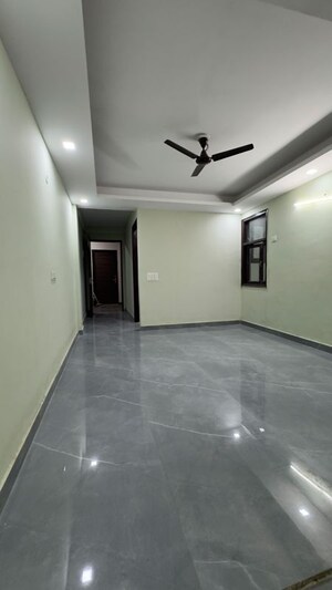 Room in 2 BHK Builder Floor at Palm Residency Chhatarpur, Rajpur Khurd Extension – for Rent