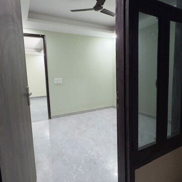Room in 2 BHK Builder Floor at Palm Residency Chhatarpur, Rajpur Khurd Extension – for Rent