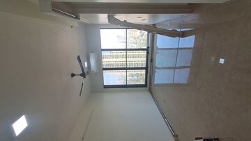 2 BHK Apartment For Rent in Dosti Eastern Bay, Wadala