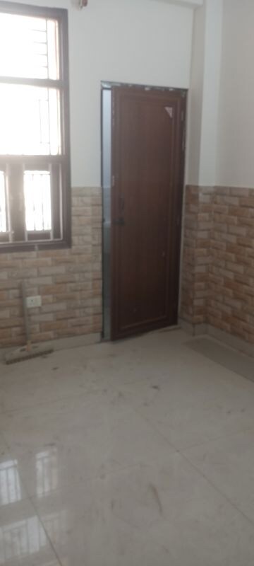 Room in 2 BHK Builder Floor at Suraj Vihar – for Sale