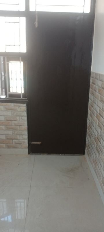 Room in 2 BHK Builder Floor at Suraj Vihar – for Sale
