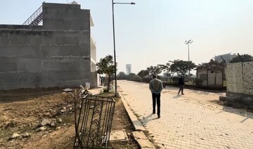  Plot – Exterior View View at Wave City, Wave City - for Sale