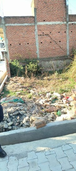 Plot For Sale in Ravi Enclave Noida