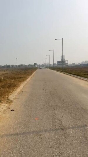  Plot For Sale in Sector 3 Wave City