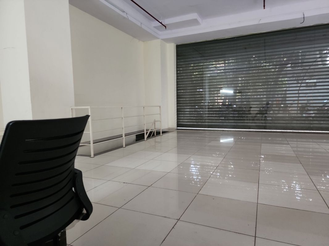 Retail Shop For Rent in Royal Crystal Wing B