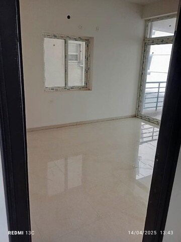 Room in 3 BHK Apartment at SSC The Lawnz, Kokapet – for Sale