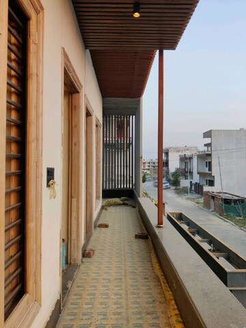 Balcony in 6+ BHK Villa at Sector 2 Wave City – for Sale