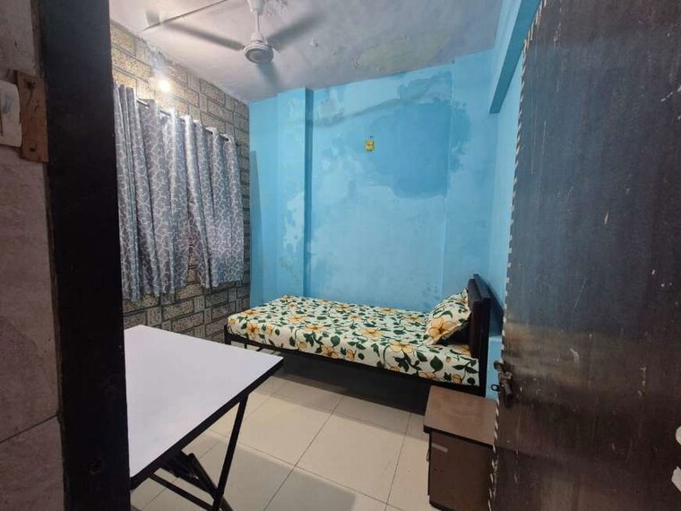 Bedroom, malad east Pg For Boys & Girls In Malad East 9946459