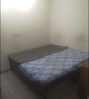 Bedroom in 1 BHK Builder Floor at Sector 37 – for Rent