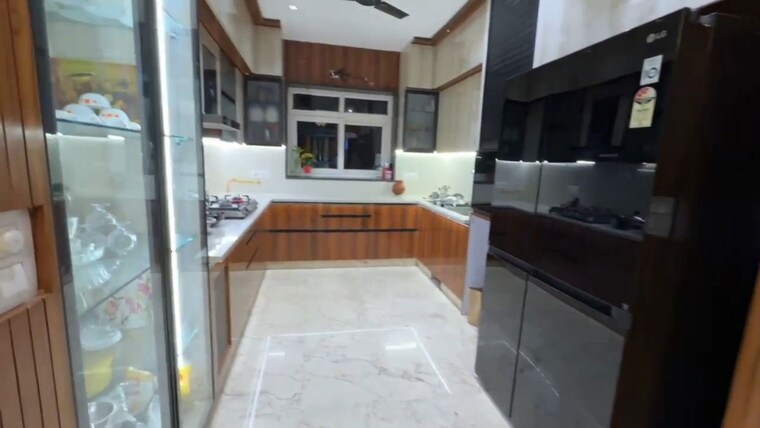 Kitchen, sector 4 wave city 6+ Bedroom 362 Sq.Yd. Villa In Sector 4 Wave City Ghaziabad 9946468