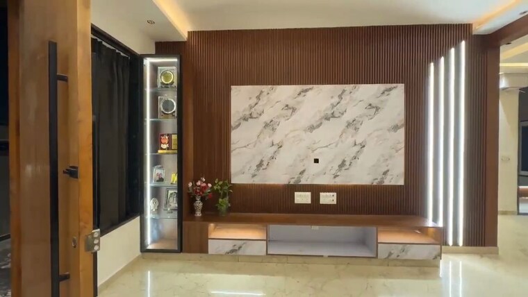 Room, sector 4 wave city 6+ Bedroom 362 Sq.Yd. Villa In Sector 4 Wave City Ghaziabad 9946468