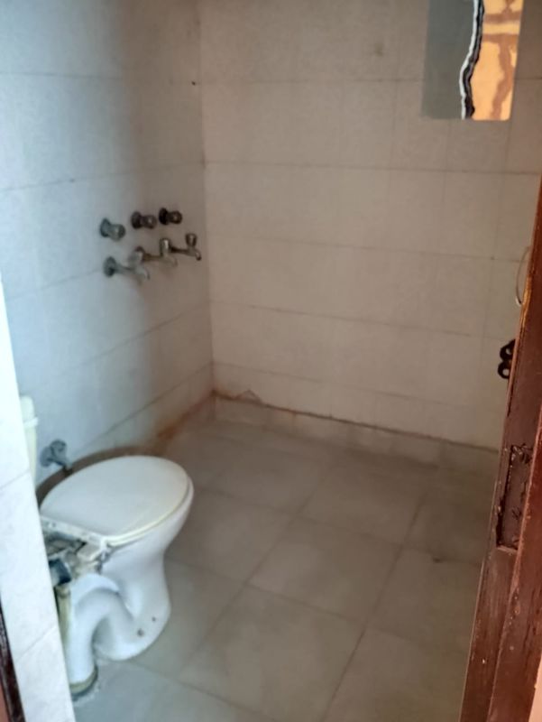 1 RkIndependent House For Rent in Sector 15A