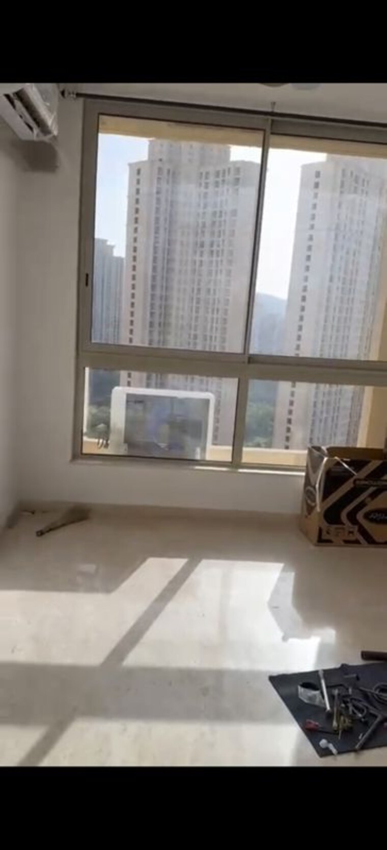 Room, hiranandani-delanna 2 Bedroom 702 Sq.Ft. Apartment In Ghodbunder Road Thane 9946490