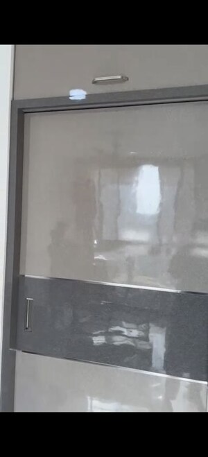 Furnished Amenities in 2 BHK Apartment at Hiranandani Delanna, Ghodbunder Road – for Rent