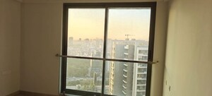 Room in 3 BHK Apartment at Adani Ten BKC, Bandra East – for Rent