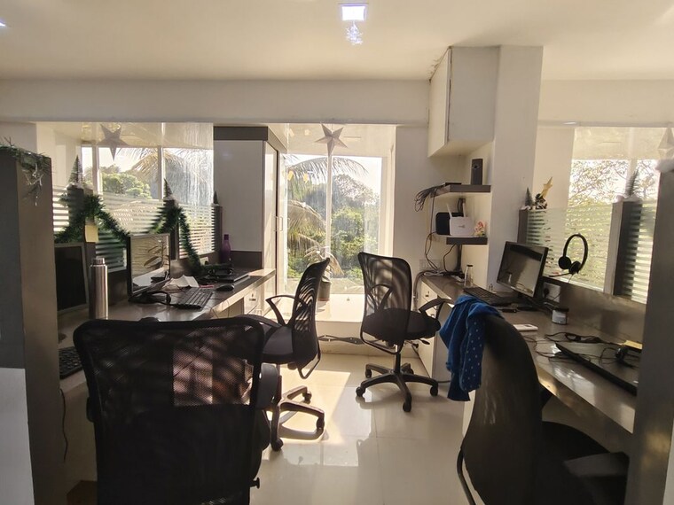 Team Area, knox-plaza Commercial Office Space 700 Sq.Ft. In Malad West Mumbai 9946499