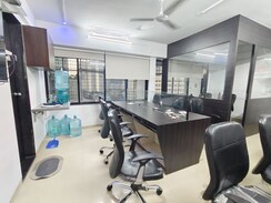 Office Space For Rent in Kemp Plaza