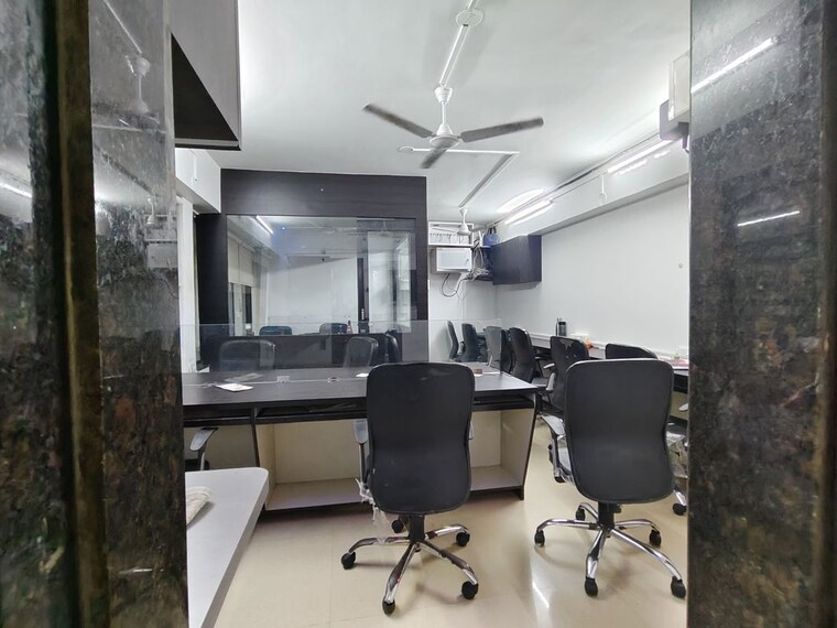 Team Area, kemp-plaza Commercial Office Space 370 Sq.Ft. In Malad West Mumbai 9946504