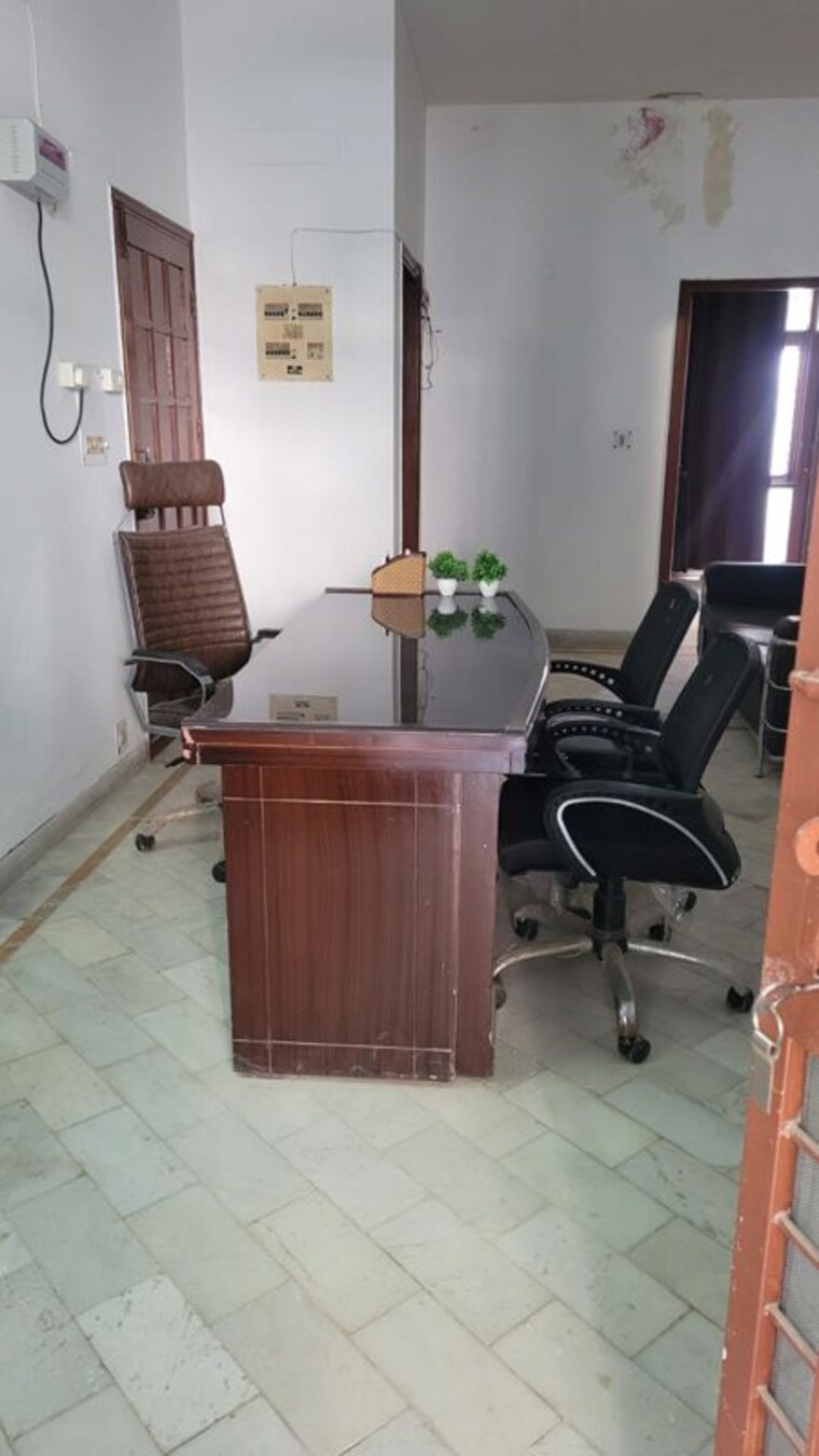 Master Bedroom, palam vihar 2 Bedroom 1100 Sq.Ft. Builder Floor In Palam Vihar Gurgaon 9946524