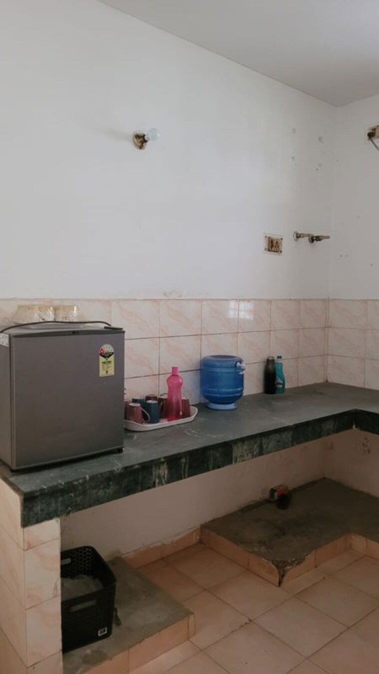 undefined, palam vihar 2 Bedroom 1100 Sq.Ft. Builder Floor In Palam Vihar Gurgaon 9946524