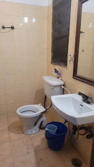 Bathroom in 2 BHK Builder Floor at Palam Vihar – for Rent