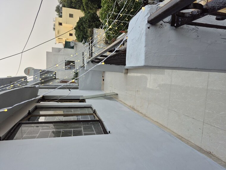 Balcony, mayur vihar 1 3 Bedroom 1200 Sq.Ft. Apartment In Mayur Vihar 1 Delhi 9946538