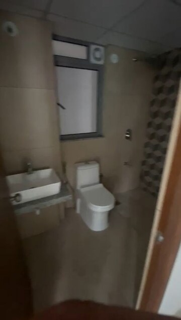 Bathroom in 2 BHK Apartment at Kalpataru Immensa, Kolshet Road – for Rent