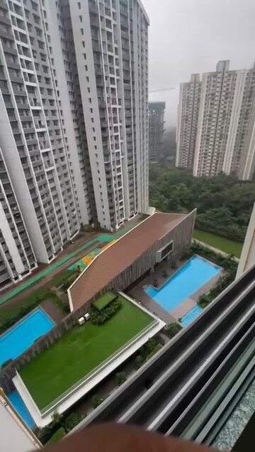 2 BHK Apartment For Rent in Kalpataru Immensa, Kolshet Road