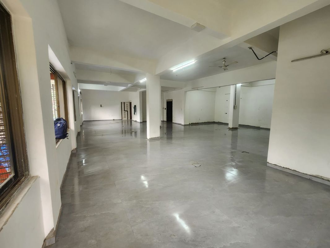Showroom For Rent in Damani CHS