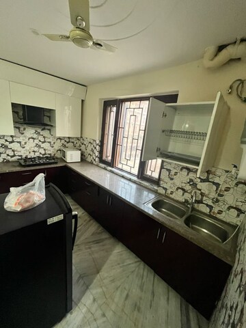 Kitchen in 2 BHK Builder Floor at Sector 52 – for Rent