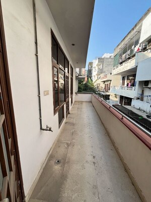 Balcony in 2.5 BHK Builder Floor at Ansal Sushant Lok I, Sector 43 – for Rent