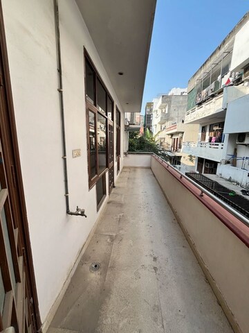 Balcony in 2.5 BHK Builder Floor at Ansal Sushant Lok I, Sector 43 – for Rent