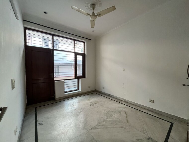 Room, ansal-sushant-lok-i 2.5 Bedroom 1645 Sq.Ft. Builder Floor In Sector 43 Gurgaon 9946549